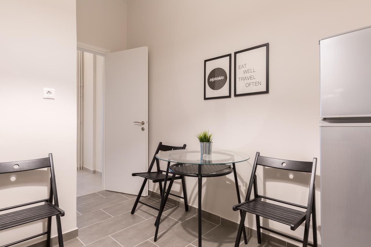 Modern Flat Next To The Embassy By Upstreet Apartment *